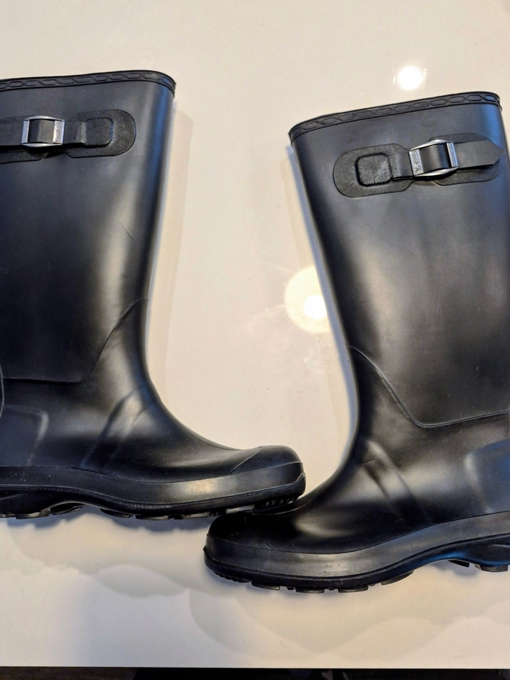 Kamik black Men's Waterproof Rain Boots - Classic Tall Rubber Boots size 6